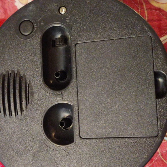 Alarm clock - Picture 2 of 3